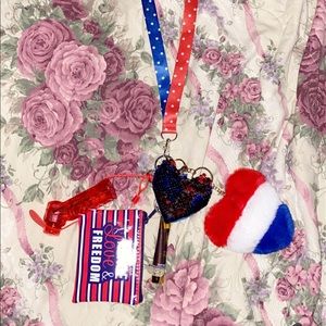 Fourth of July Keychain!!❤️🤍💙